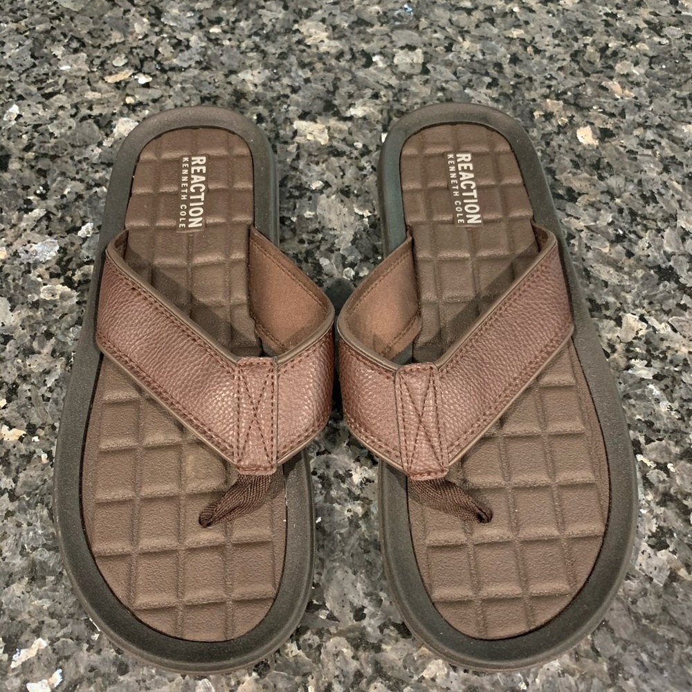 Reaction Kenneth cole flip flops